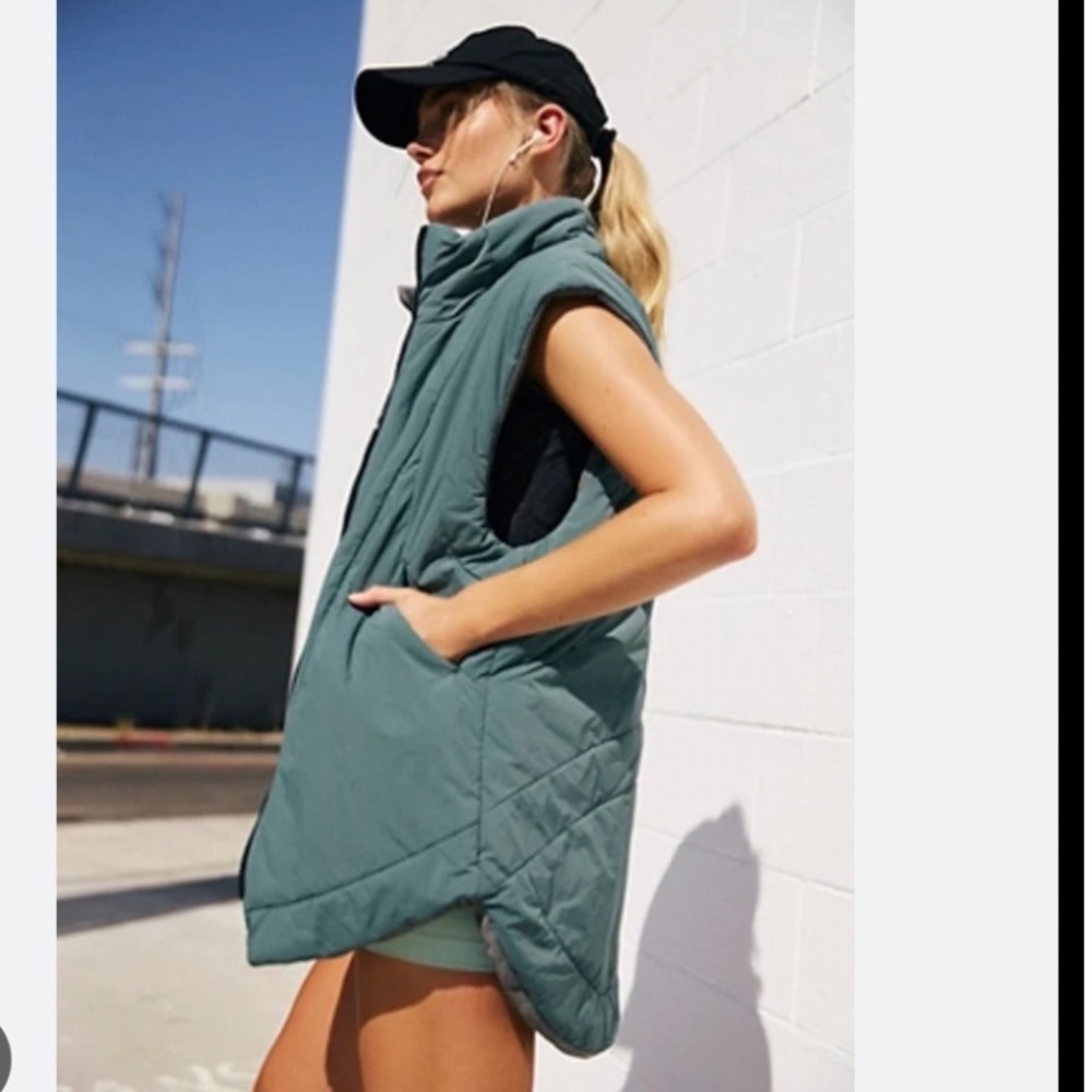 Free People NWT Slalom Reversible Vest-Midnight Jade/Gray-Medium